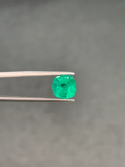 2.77 Carat Colombian Emerald